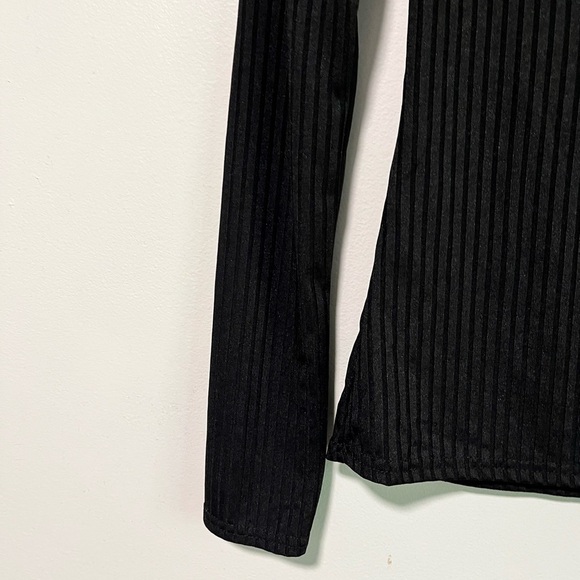 PrettyLittleThing Ribbed Long-Sleeve Top – Size US 6 / UK 8 - Picture 5 of 7